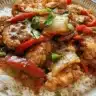 Delicious black pepper chicken stir-fry with colorful peppers and onions